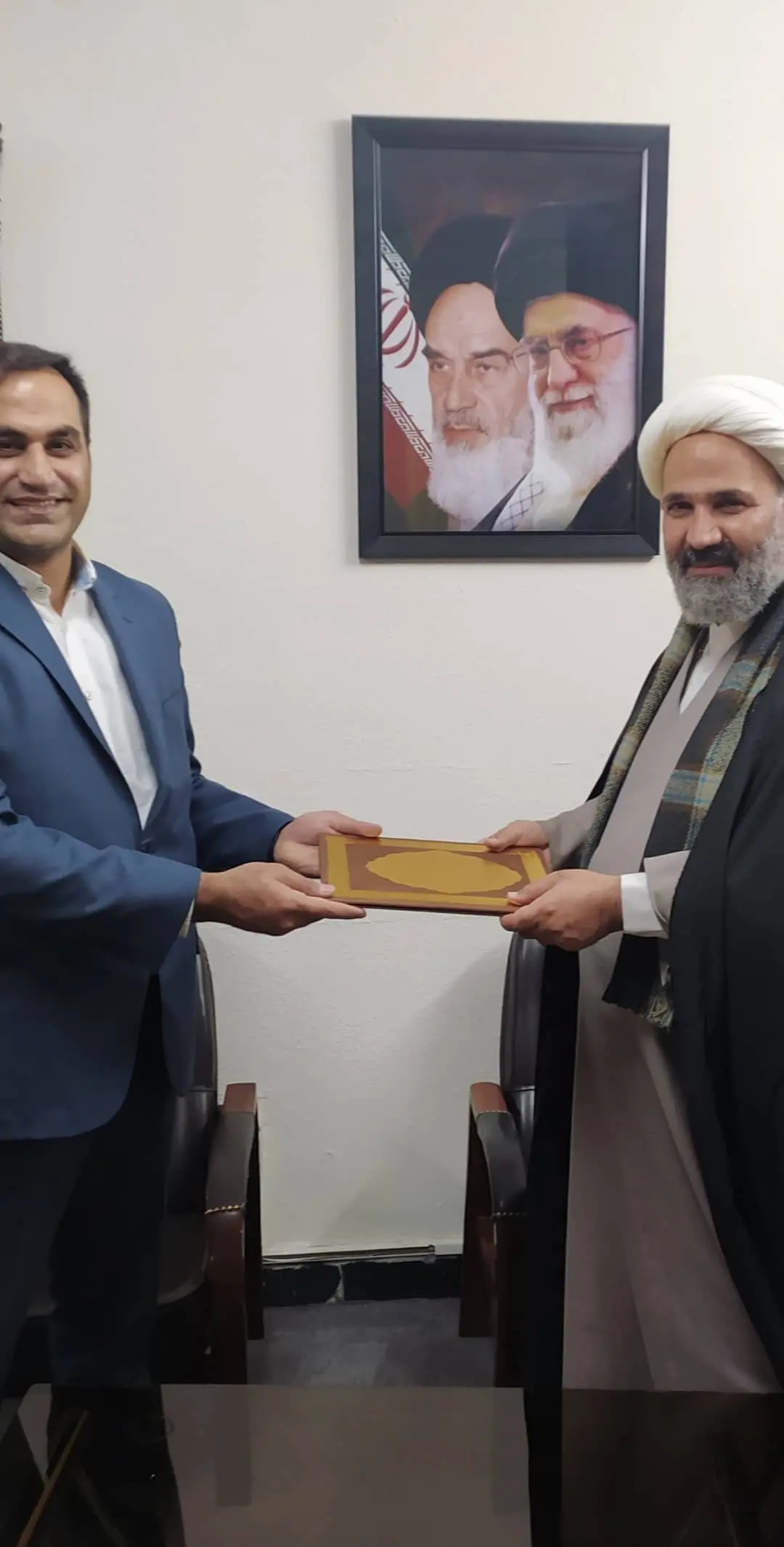 تقدیر حجت الاسلام ولمسلمین  نصرالله پژمان فر از مخترع جهانی دکتر مرتضی بهرام پور